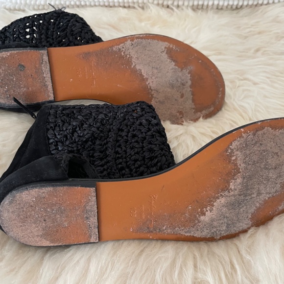 Woven sandals - Picture 3 of 3